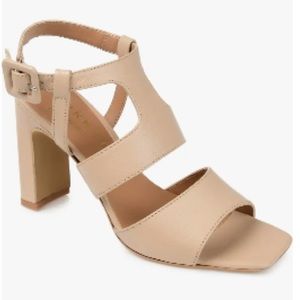 Journee Signature Beckie Block Heel Nude / Beige Sandal